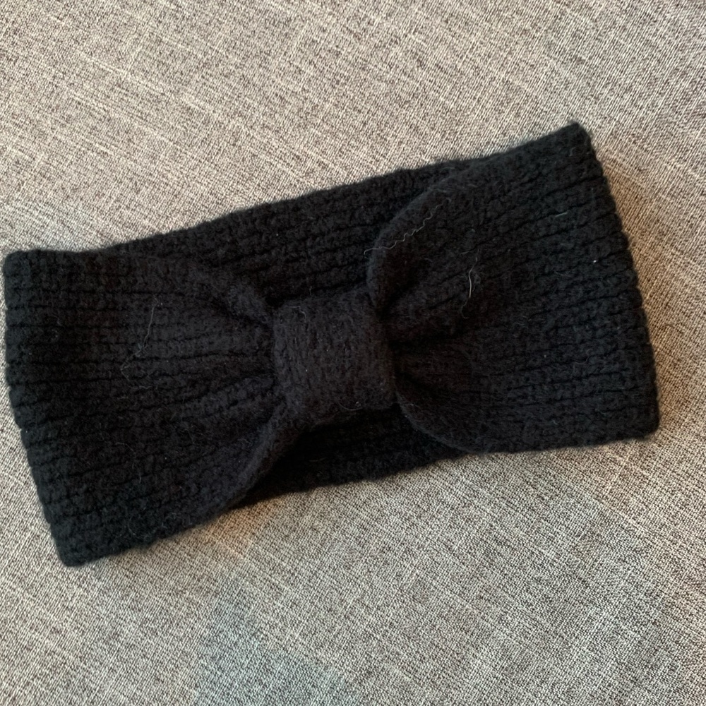 H&M - Black Knot Front Winter Headband.